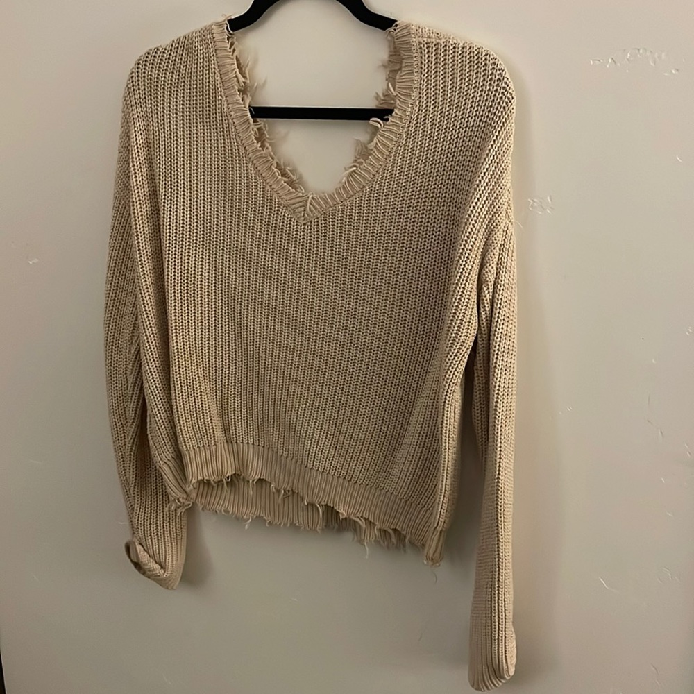 Fringe v-neck knit sweater